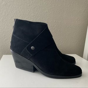 Eileen Fisher boot